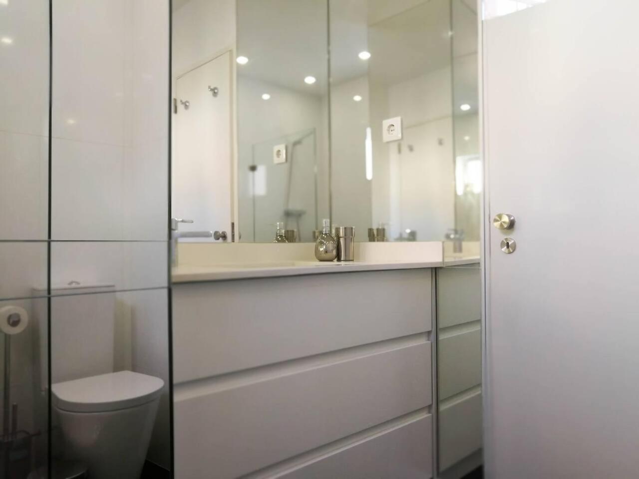 Beautiful & Unique Alfama Flat Apartment ลิสบอน ภายนอก รูปภาพ